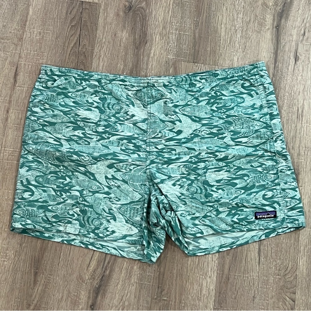 Patagonia XL Fully Lined Fish Pattern Swim Trunks